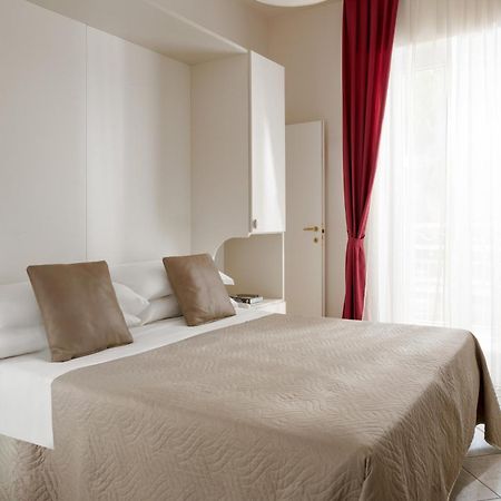 Hotel San Marco มิลาโน แมริตทิมา ภายนอก รูปภาพ