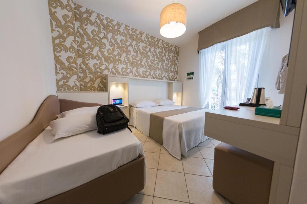 Hotel San Marco มิลาโน แมริตทิมา ภายนอก รูปภาพ