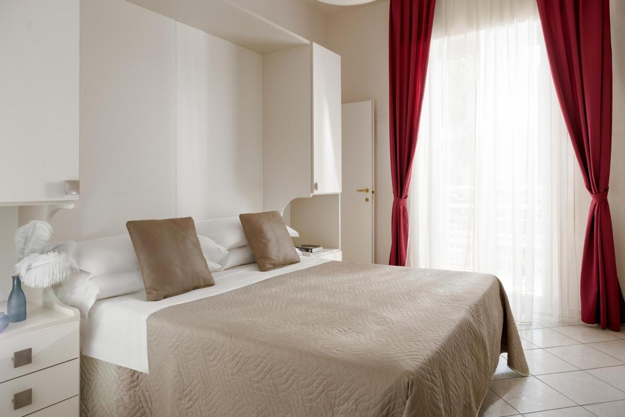 Hotel San Marco มิลาโน แมริตทิมา ภายนอก รูปภาพ
