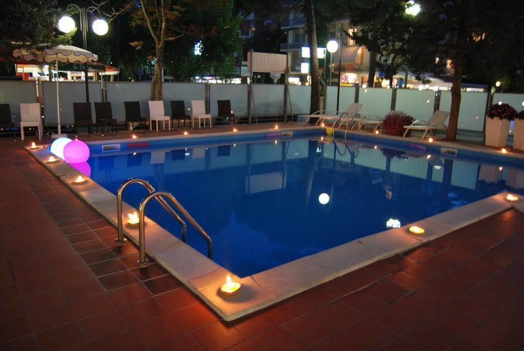 Hotel San Marco มิลาโน แมริตทิมา ภายนอก รูปภาพ
