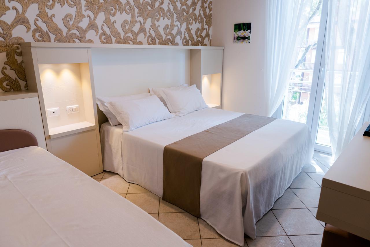 Hotel San Marco มิลาโน แมริตทิมา ภายนอก รูปภาพ